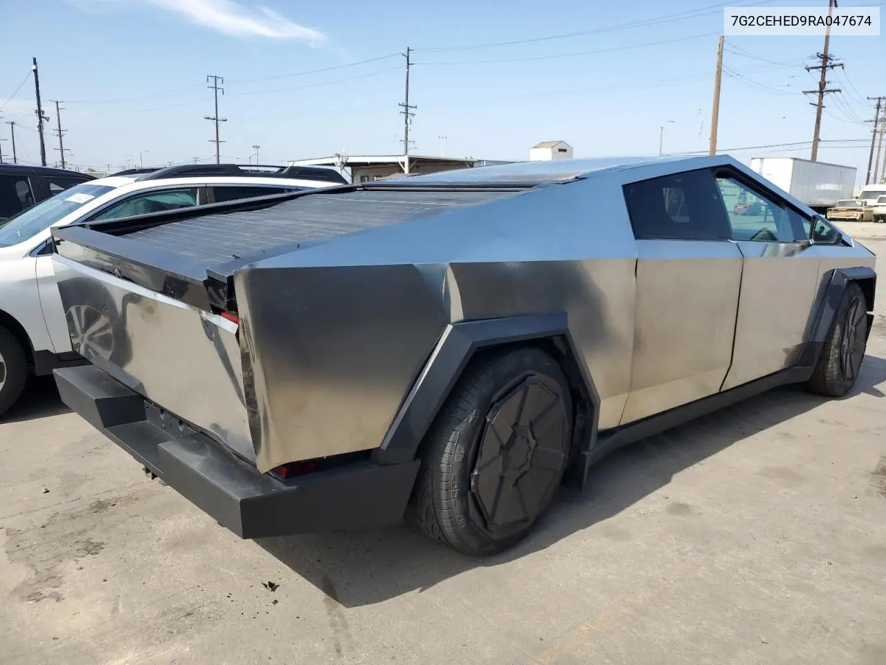 2024 Tesla Cybertruck VIN: 7G2CEHED9RA047674 Lot: 61213915