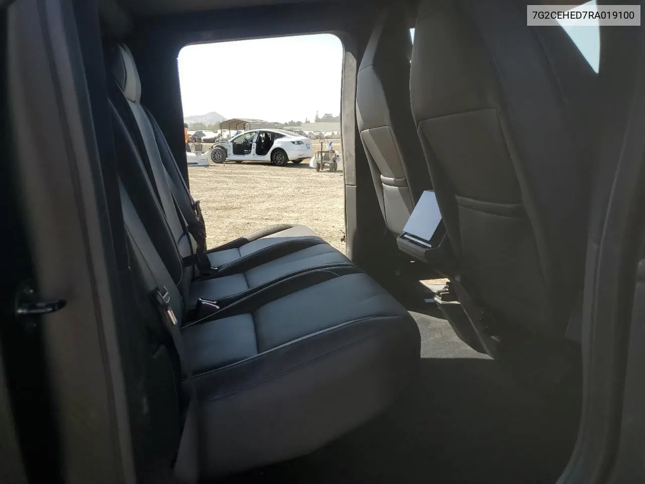 2024 Tesla Cybertruck VIN: 7G2CEHED7RA019100 Lot: 63061905