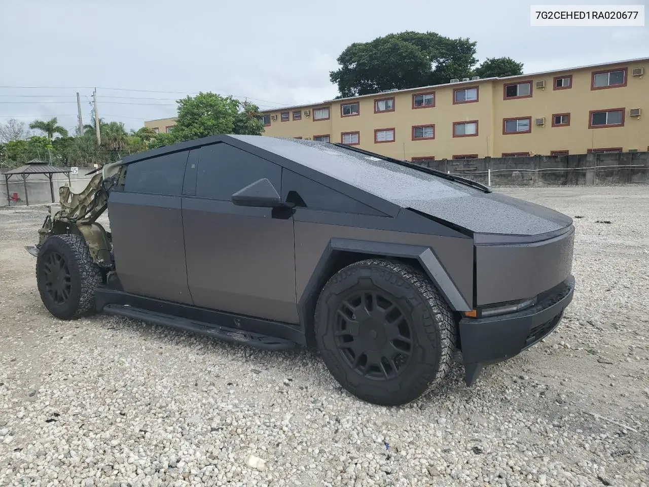 2024 Tesla Cybertruck VIN: 7G2CEHED1RA020677 Lot: 63225105