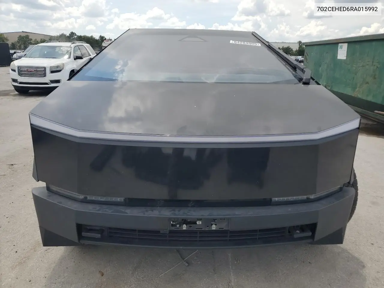 2024 Tesla Cybertruck VIN: 7G2CEHED6RA015992 Lot: 64204905
