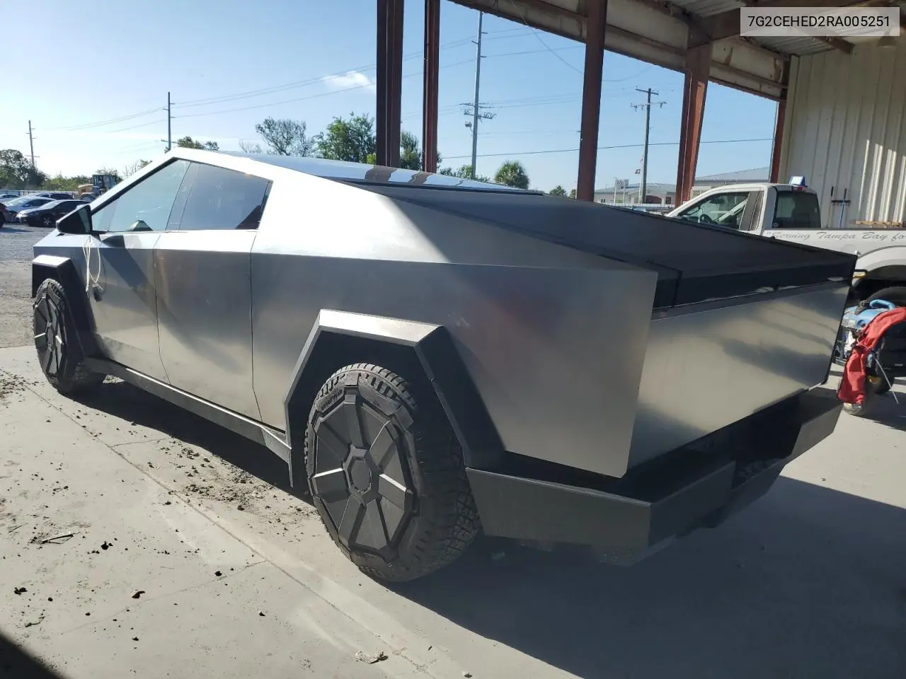 2024 Tesla Cybertruck VIN: 7G2CEHED2RA005251 Lot: 64998275