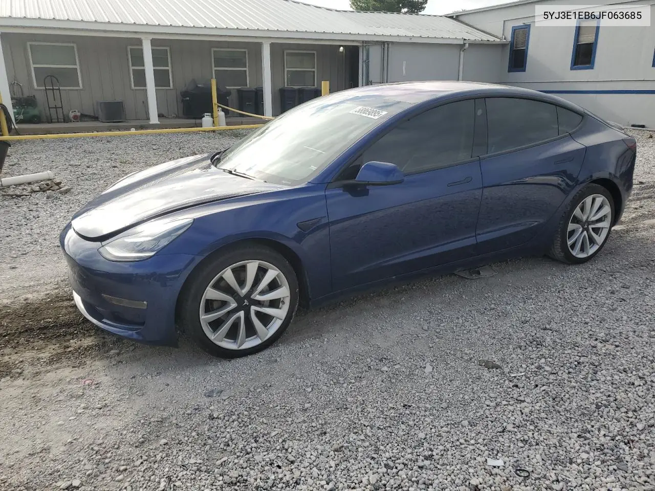 2018 Tesla Model 3 VIN: 5YJ3E1EB6JF063685 Lot: 58869895