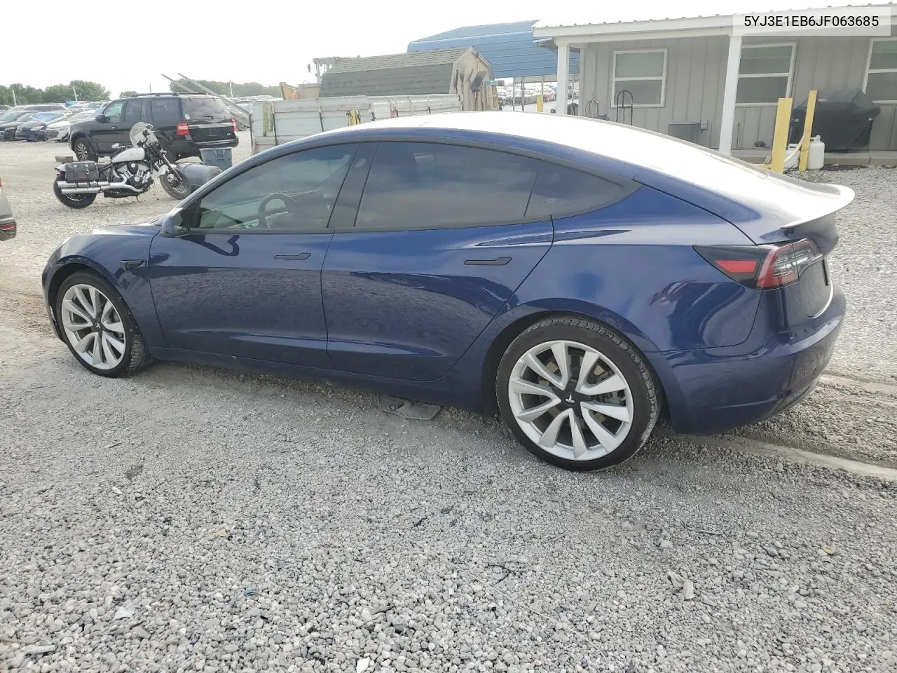 2018 Tesla Model 3 VIN: 5YJ3E1EB6JF063685 Lot: 58869895