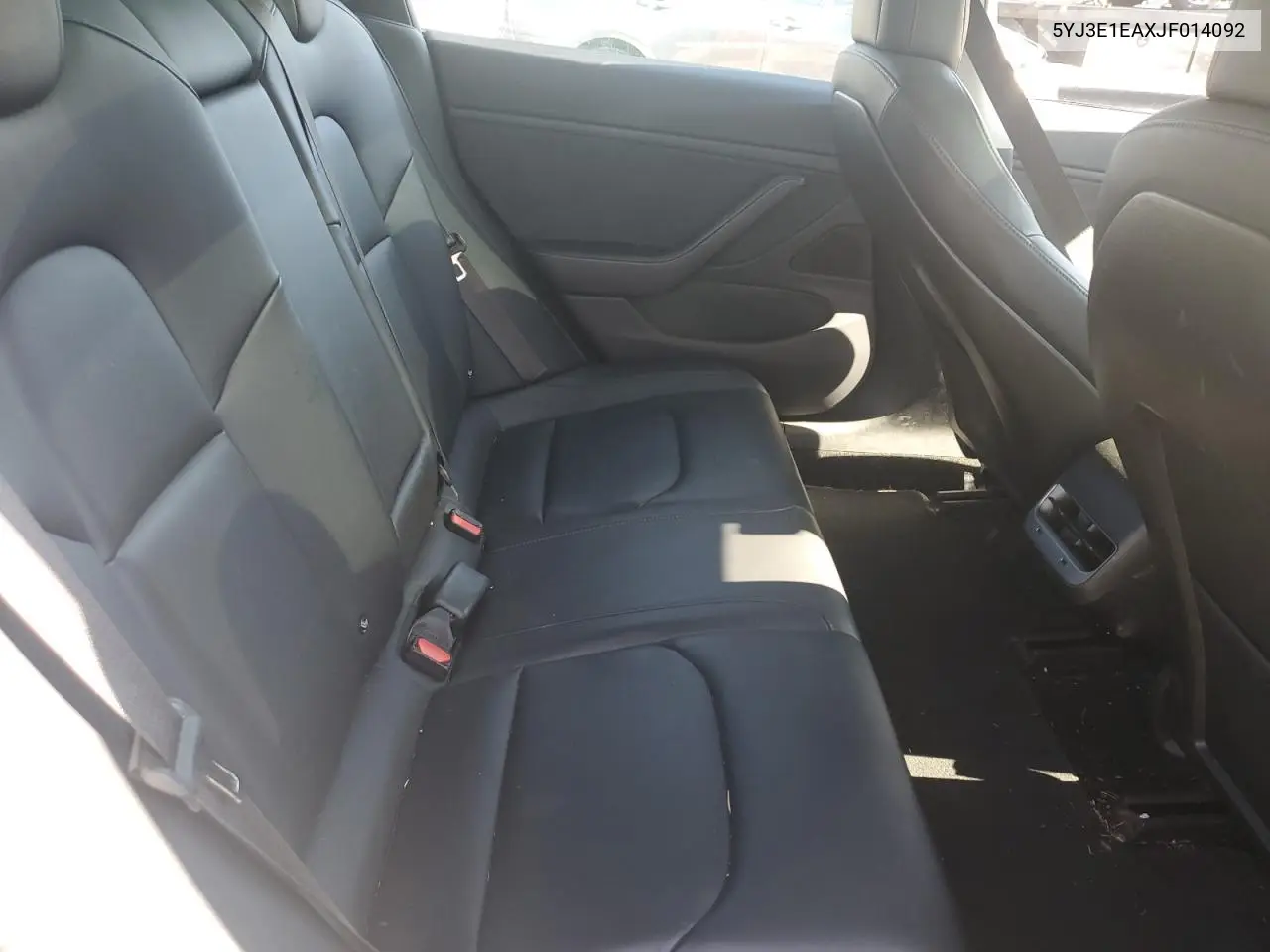 2018 Tesla Model 3 VIN: 5YJ3E1EAXJF014092 Lot: 62568075
