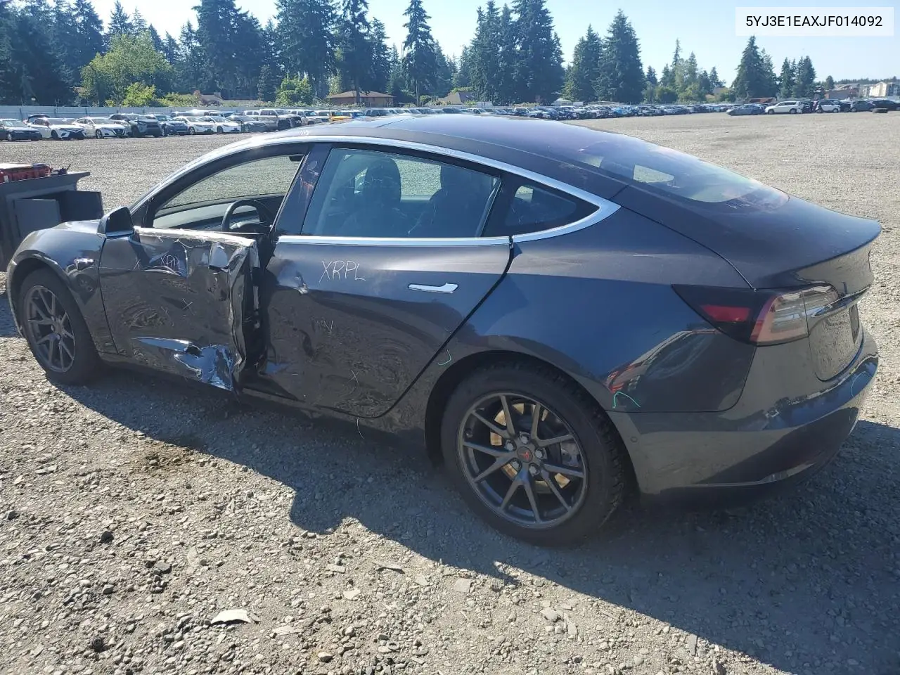 2018 Tesla Model 3 VIN: 5YJ3E1EAXJF014092 Lot: 62568075