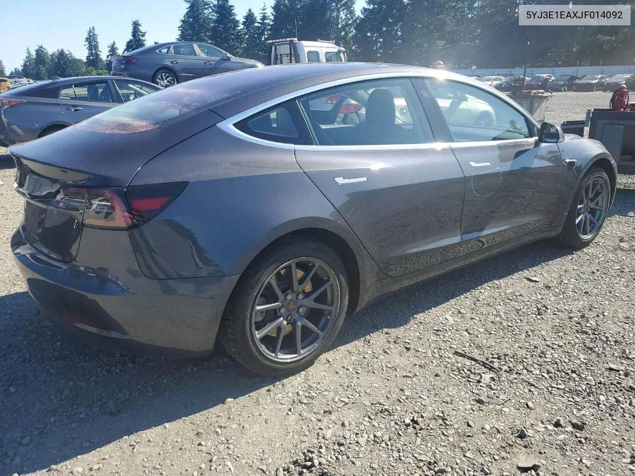 2018 Tesla Model 3 VIN: 5YJ3E1EAXJF014092 Lot: 62568075