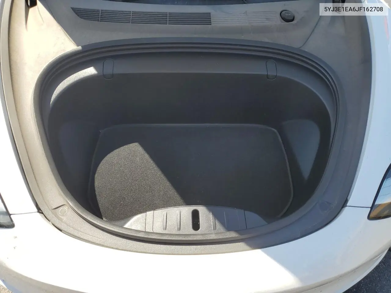 2018 Tesla Model 3 VIN: 5YJ3E1EA6JF162708 Lot: 62786485