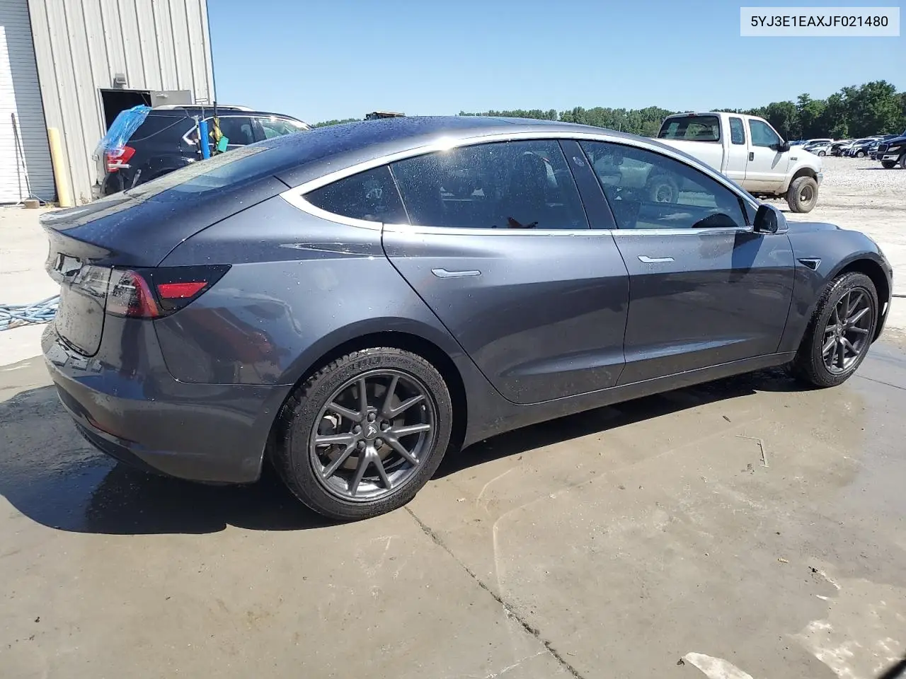 2018 Tesla Model 3 VIN: 5YJ3E1EAXJF021480 Lot: 62895985