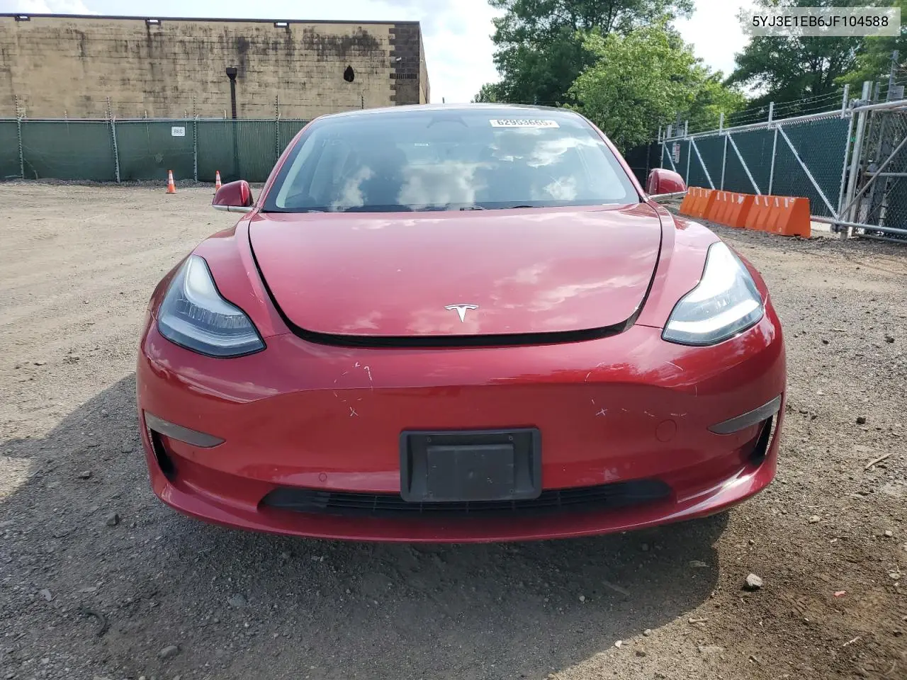 2018 Tesla Model 3 VIN: 5YJ3E1EB6JF104588 Lot: 62953665