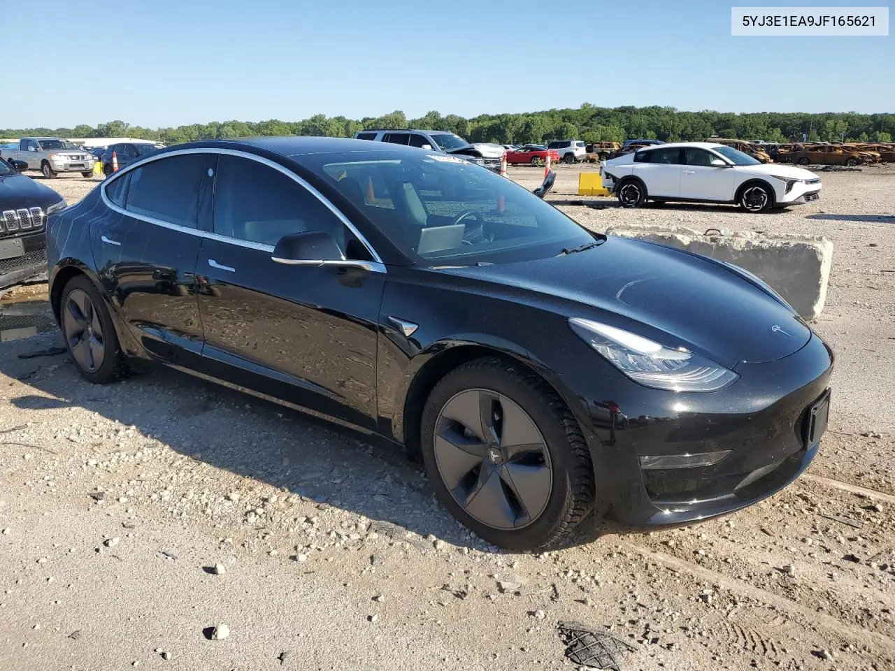 2018 Tesla Model 3 VIN: 5YJ3E1EA9JF165621 Lot: 63108195