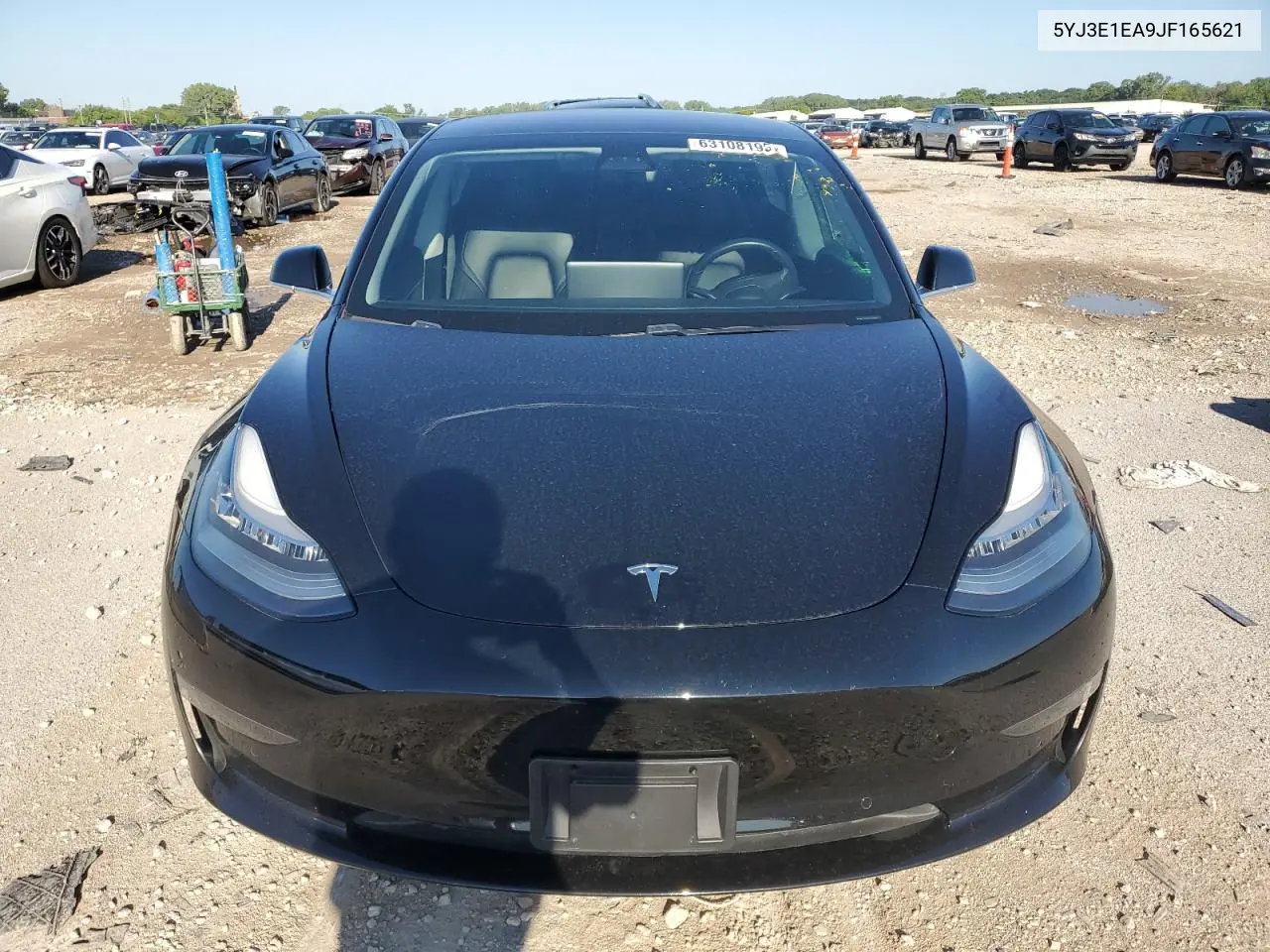 2018 Tesla Model 3 VIN: 5YJ3E1EA9JF165621 Lot: 63108195