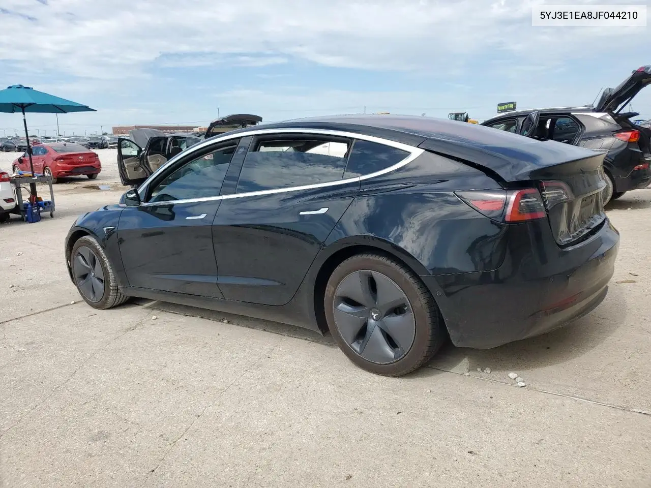 2018 Tesla Model 3 VIN: 5YJ3E1EA8JF044210 Lot: 63242125