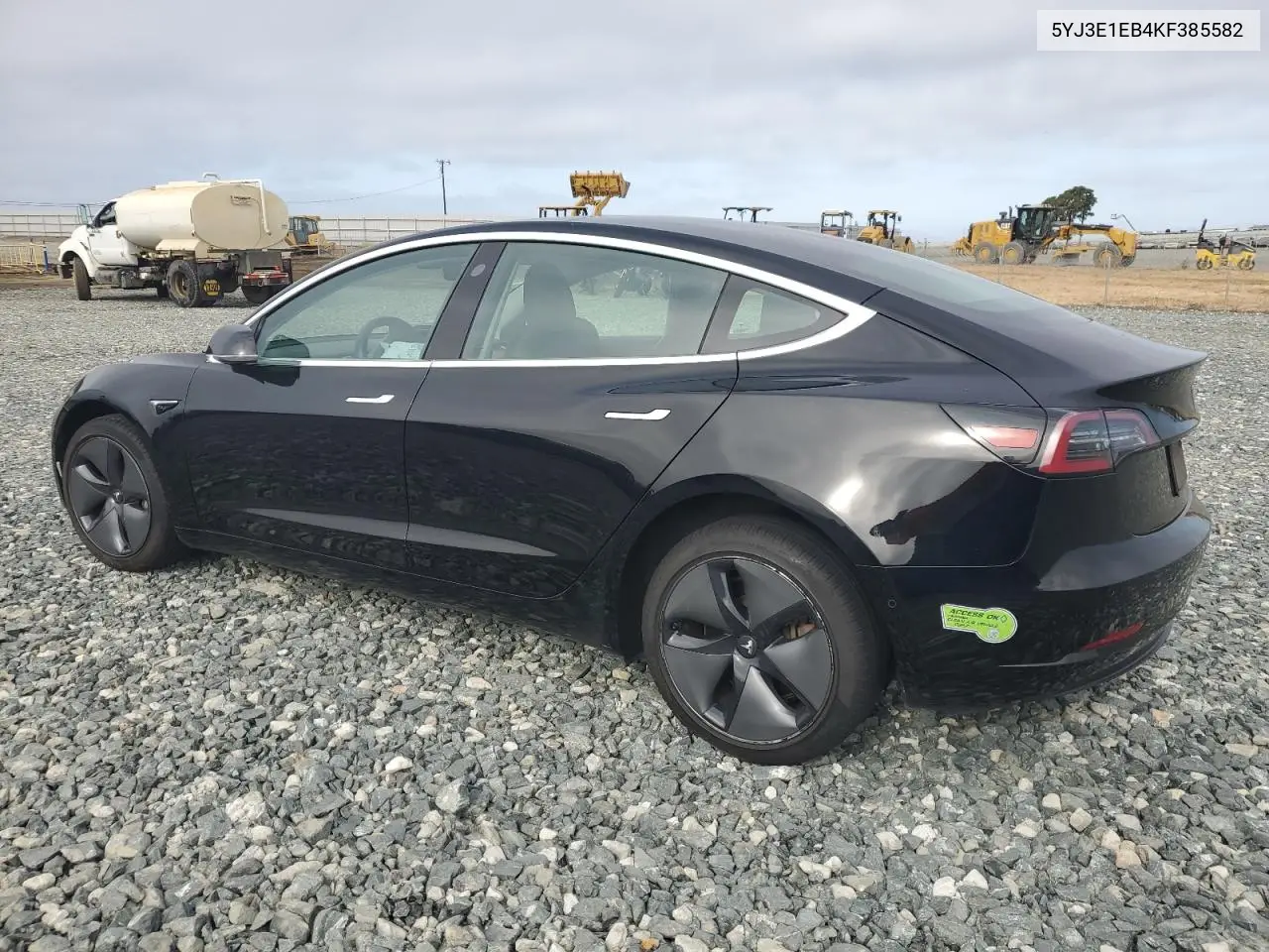 2019 Tesla Model 3 VIN: 5YJ3E1EB4KF385582 Lot: 60819995
