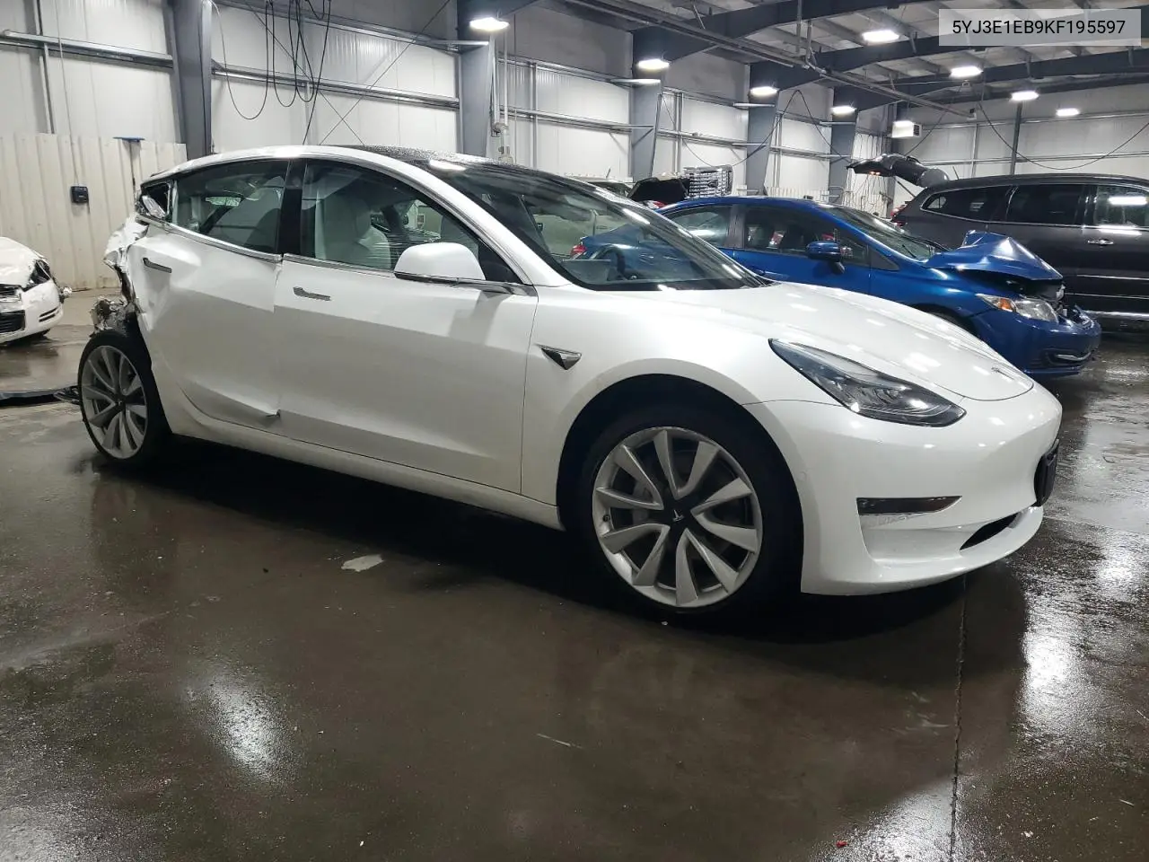 2019 Tesla Model 3 VIN: 5YJ3E1EB9KF195597 Lot: 61576395