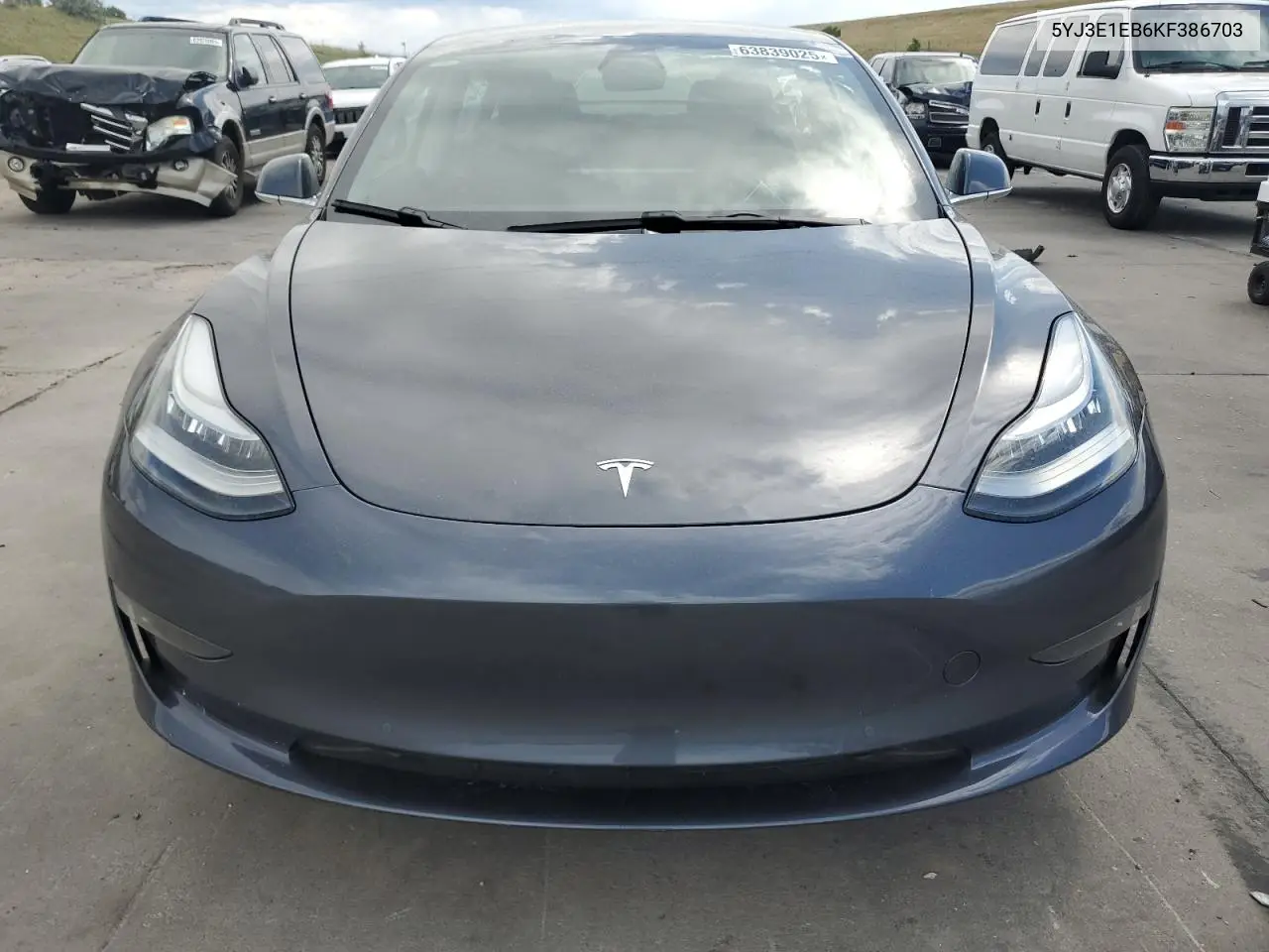 2019 Tesla Model 3 VIN: 5YJ3E1EB6KF386703 Lot: 63839025