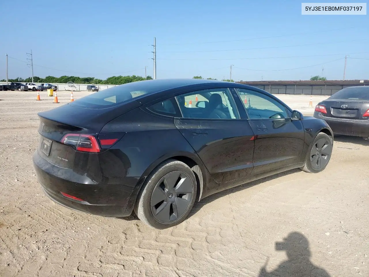 2021 Tesla Model 3 VIN: 5YJ3E1EB0MF037197 Lot: 62518735