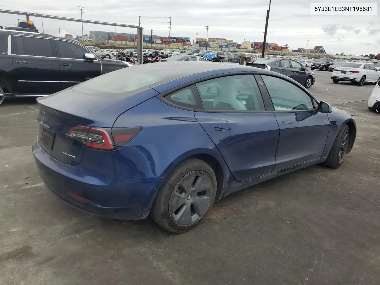 2022 Tesla Model 3 VIN: 5YJ3E1EB3NF195681 Lot: 53323645