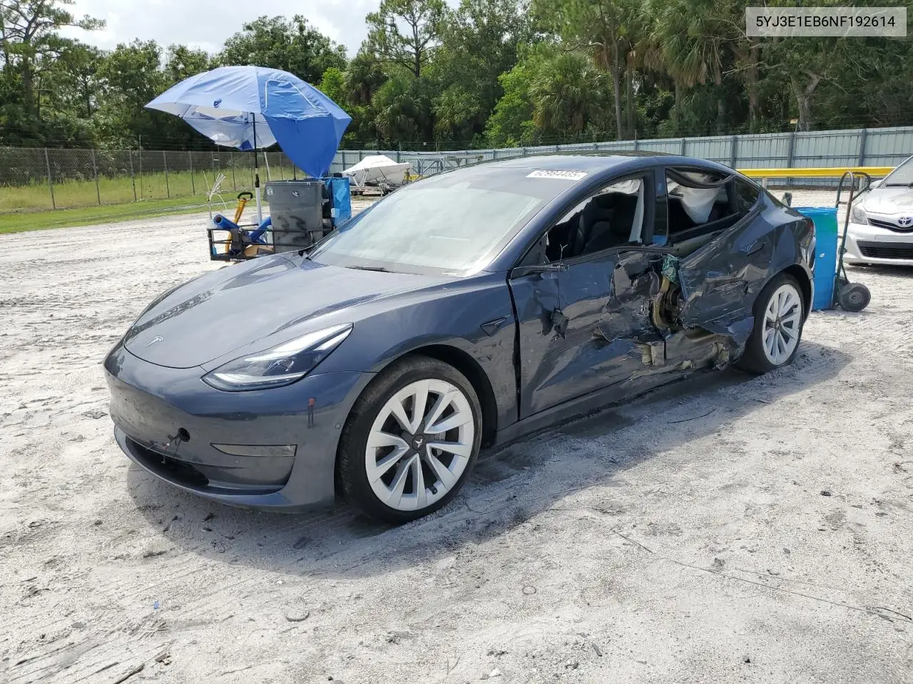 2022 Tesla Model 3 VIN: 5YJ3E1EB6NF192614 Lot: 62984485