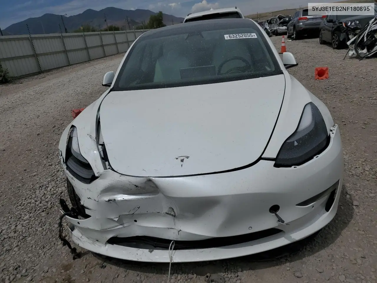 2022 Tesla Model 3 VIN: 5YJ3E1EB2NF180895 Lot: 63252055