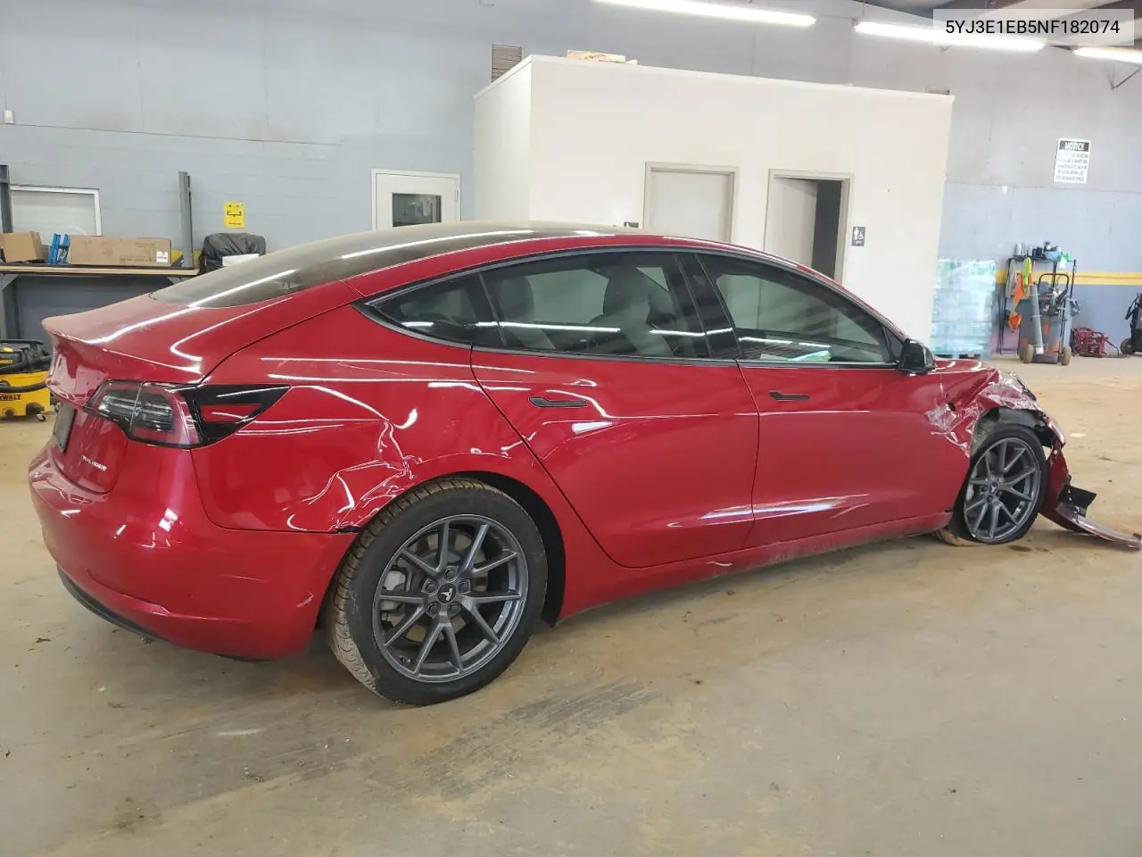 2022 Tesla Model 3 VIN: 5YJ3E1EB5NF182074 Lot: 64267225