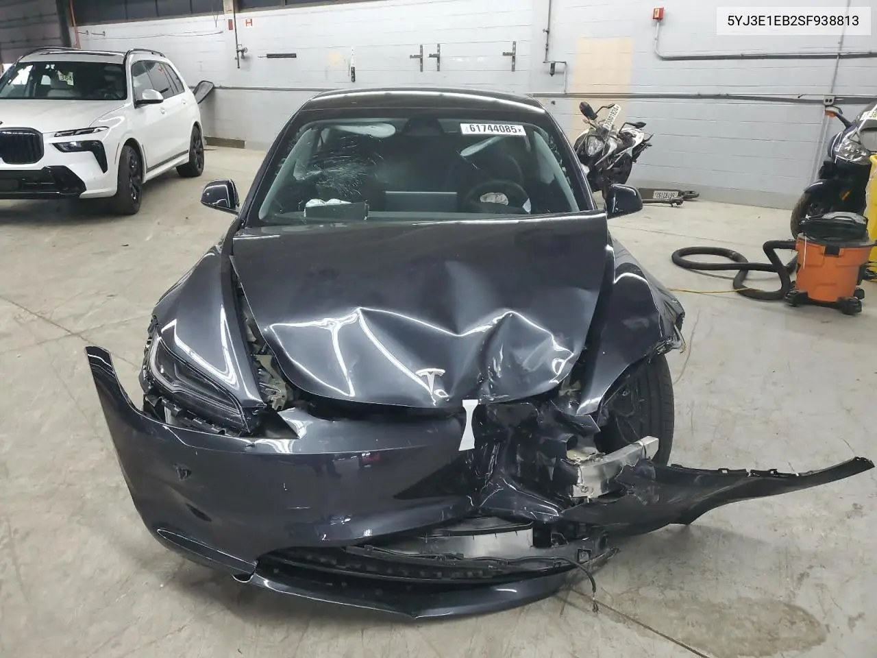 2025 Tesla Model 3 VIN: 5YJ3E1EB2SF938813 Lot: 61744085