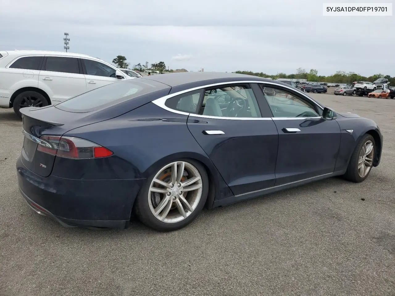 2013 Tesla Model S VIN: 5YJSA1DP4DFP19701 Lot: 56512535