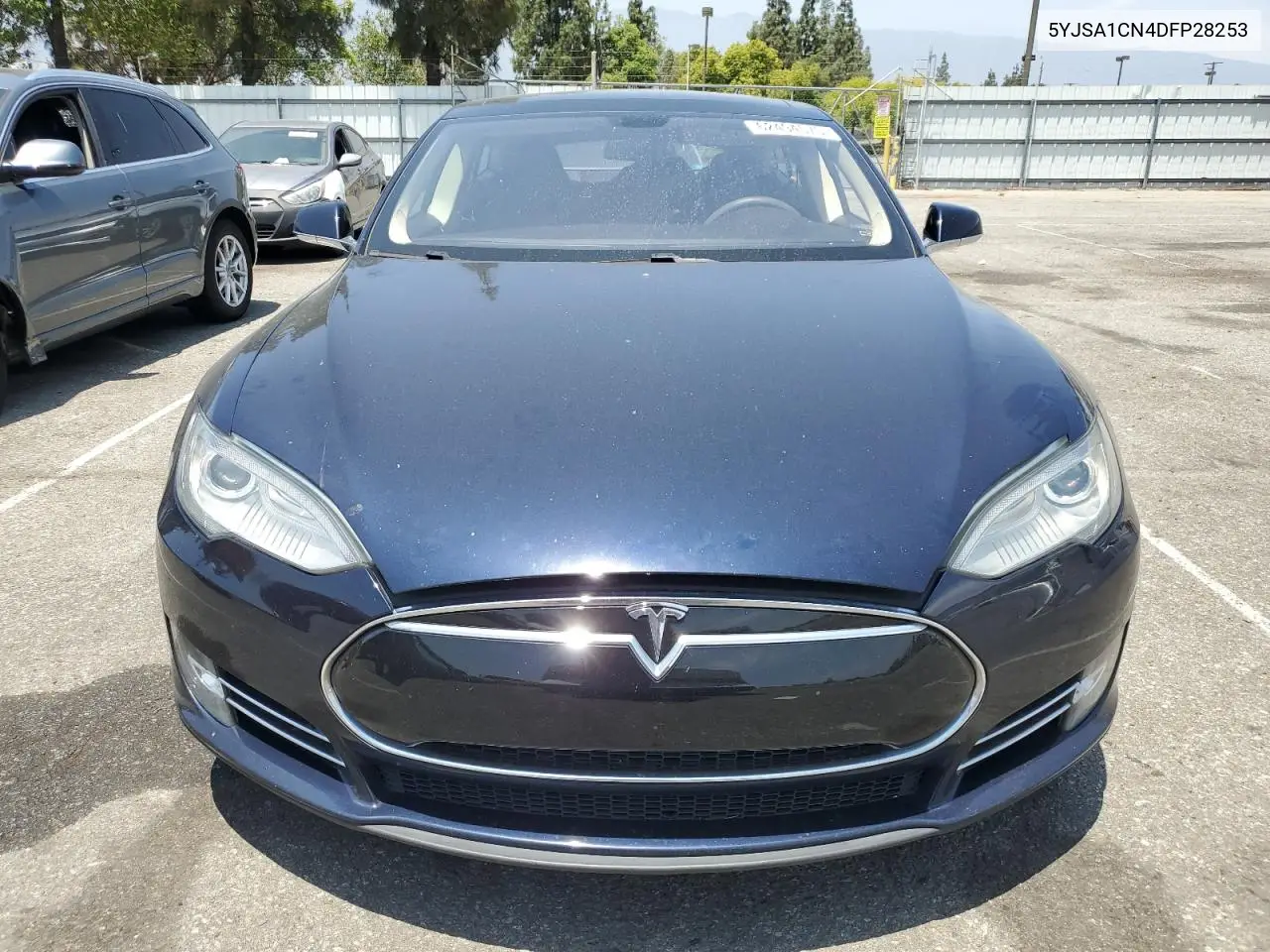 2013 Tesla Model S VIN: 5YJSA1CN4DFP28253 Lot: 62494575