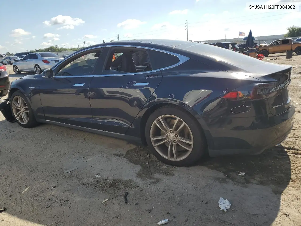 2015 Tesla Model S 85D VIN: 5YJSA1H20FF084302 Lot: 56027045
