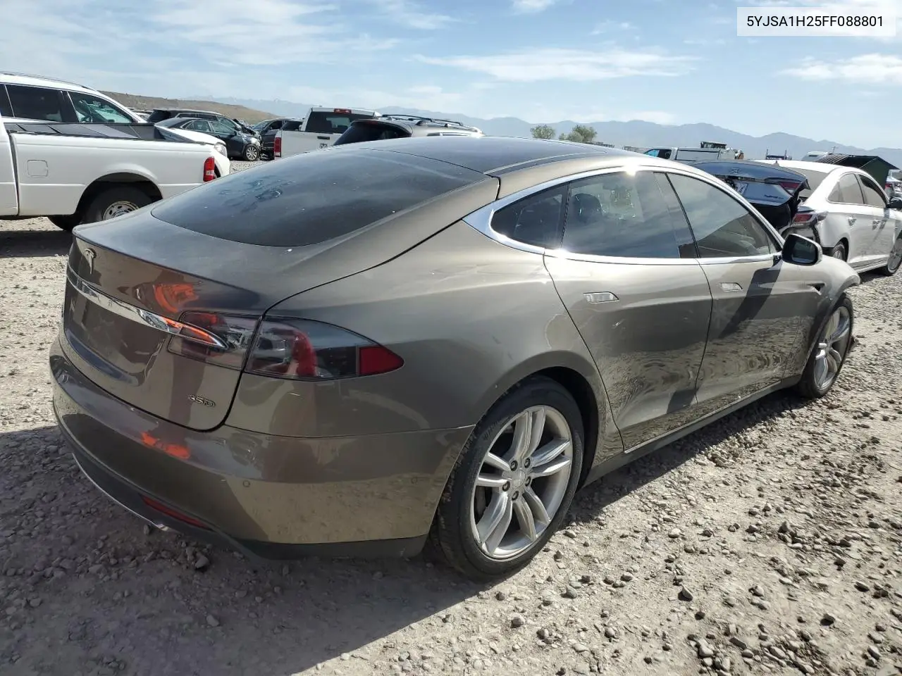 2015 Tesla Model S 85D VIN: 5YJSA1H25FF088801 Lot: 56230395