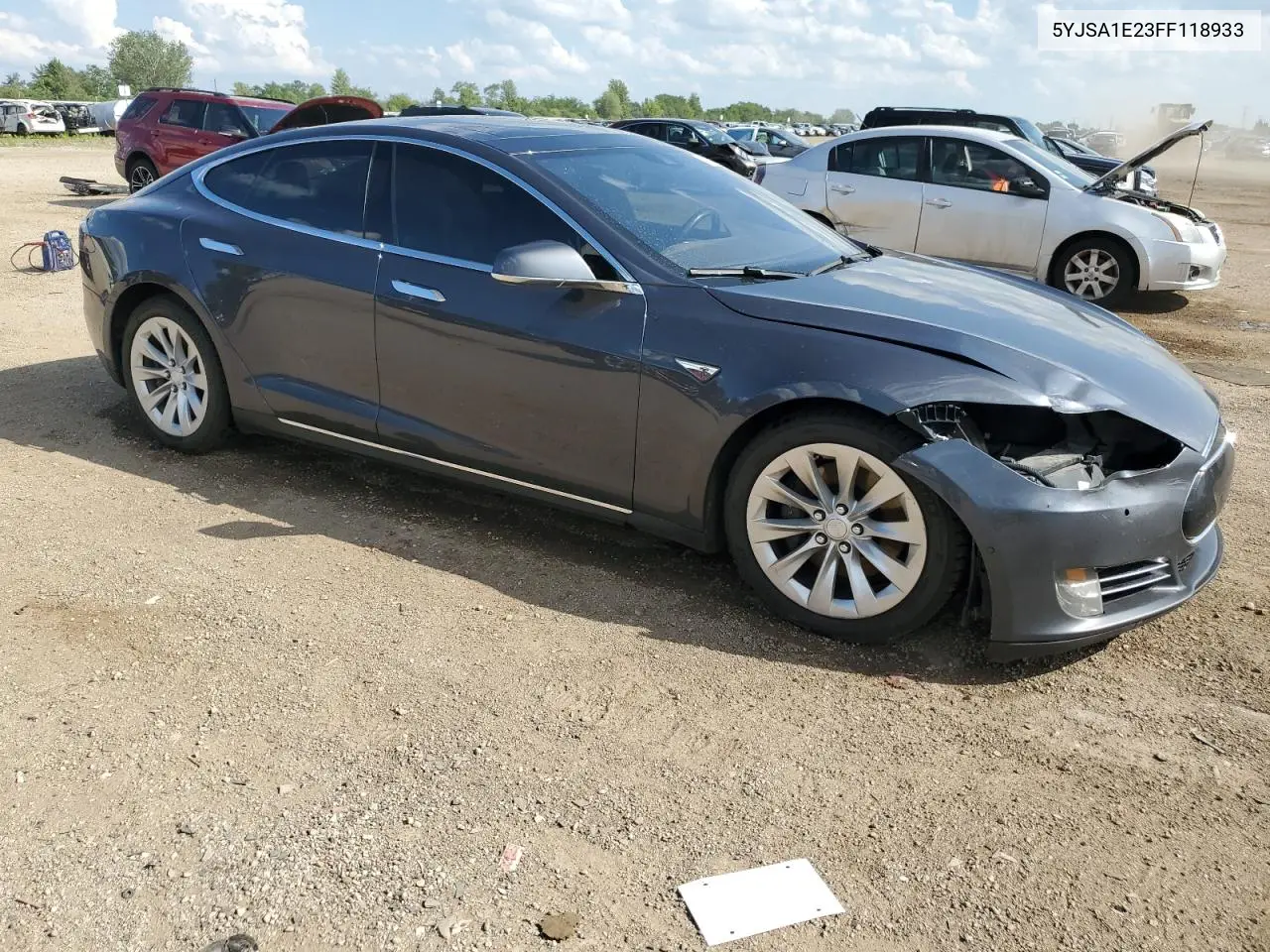 2015 Tesla Model S VIN: 5YJSA1E23FF118933 Lot: 62489355