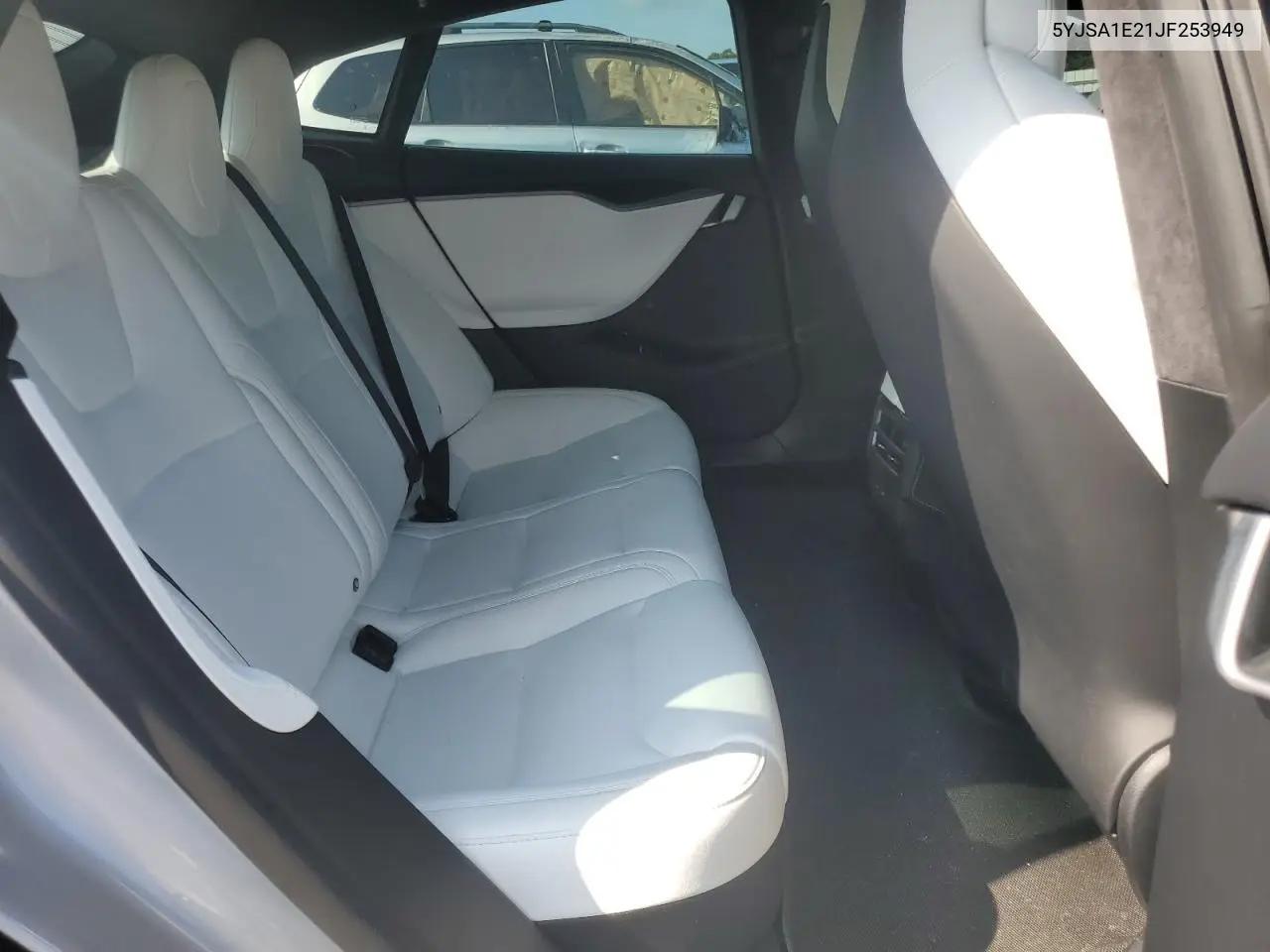2018 Tesla Model S VIN: 5YJSA1E21JF253949 Lot: 62505295