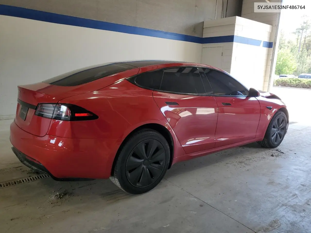 2022 Tesla Model S VIN: 5YJSA1E53NF486764 Lot: 52705885