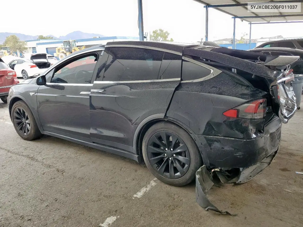 2016 Tesla Model X VIN: 5YJXCBE20GF011037 Lot: 62162895