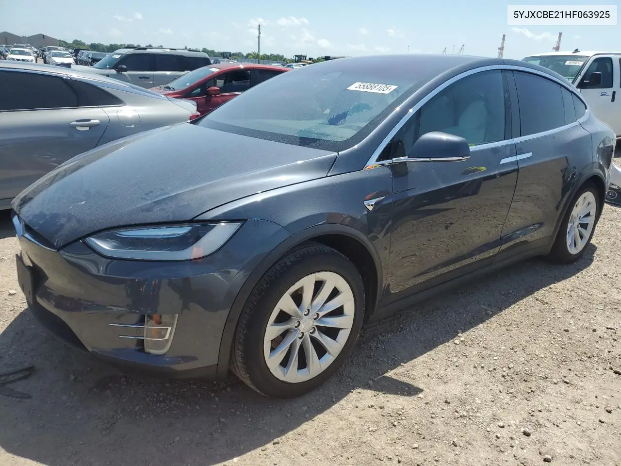 2017 Tesla Model X VIN: 5YJXCBE21HF063925 Lot: 55888105