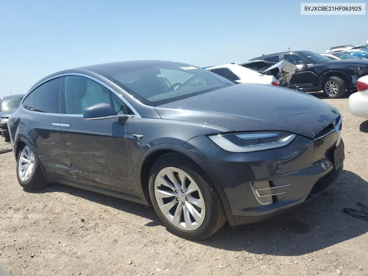 2017 Tesla Model X VIN: 5YJXCBE21HF063925 Lot: 55888105