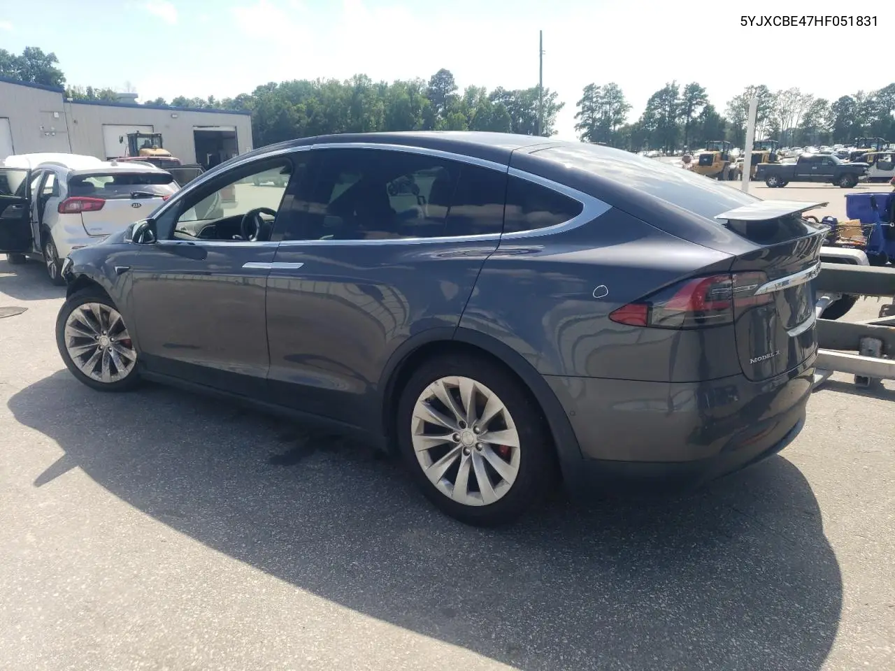 2017 Tesla Model X VIN: 5YJXCBE47HF051831 Lot: 60477055