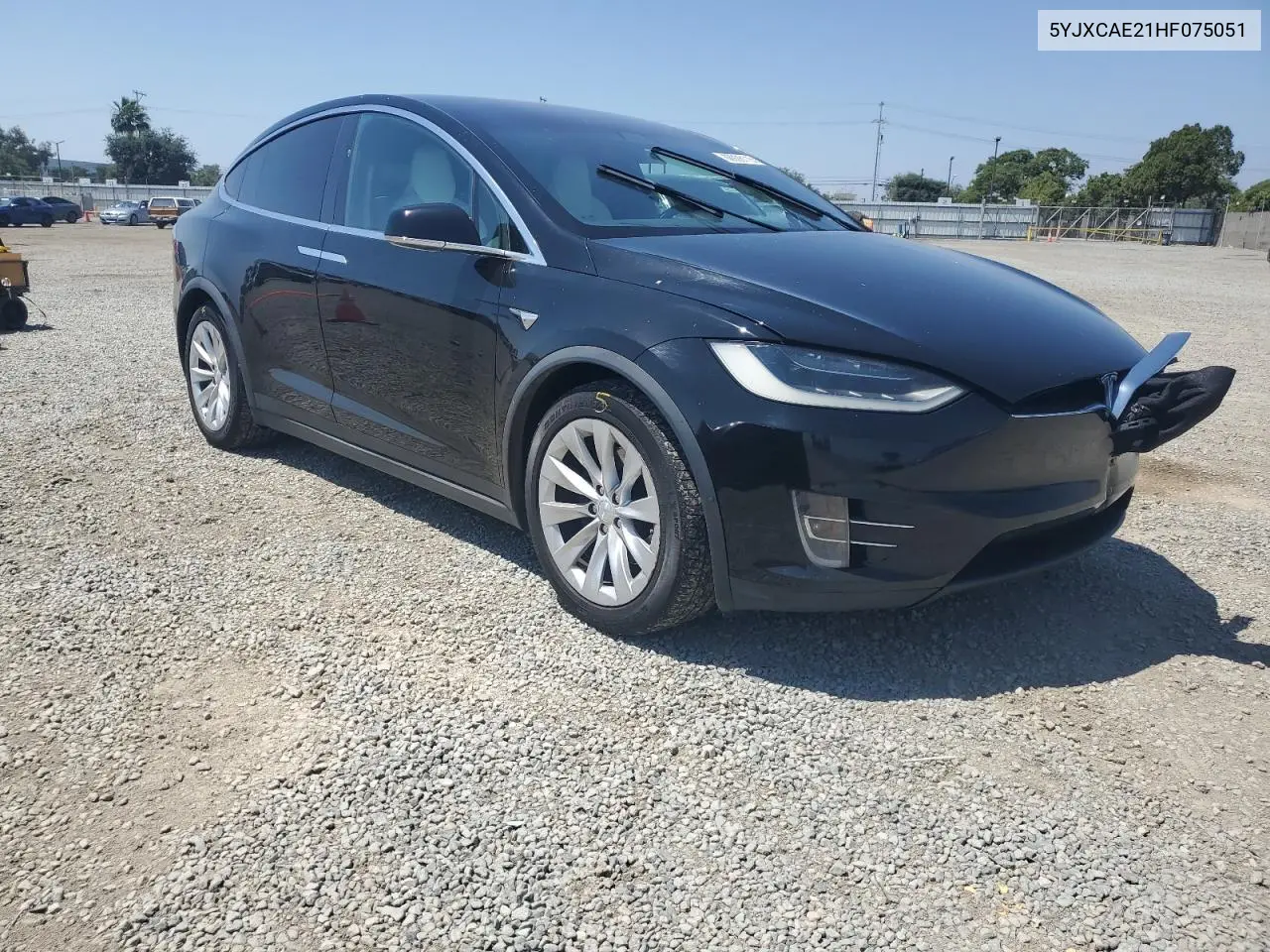 2017 Tesla Model X VIN: 5YJXCAE21HF075051 Lot: 60926115