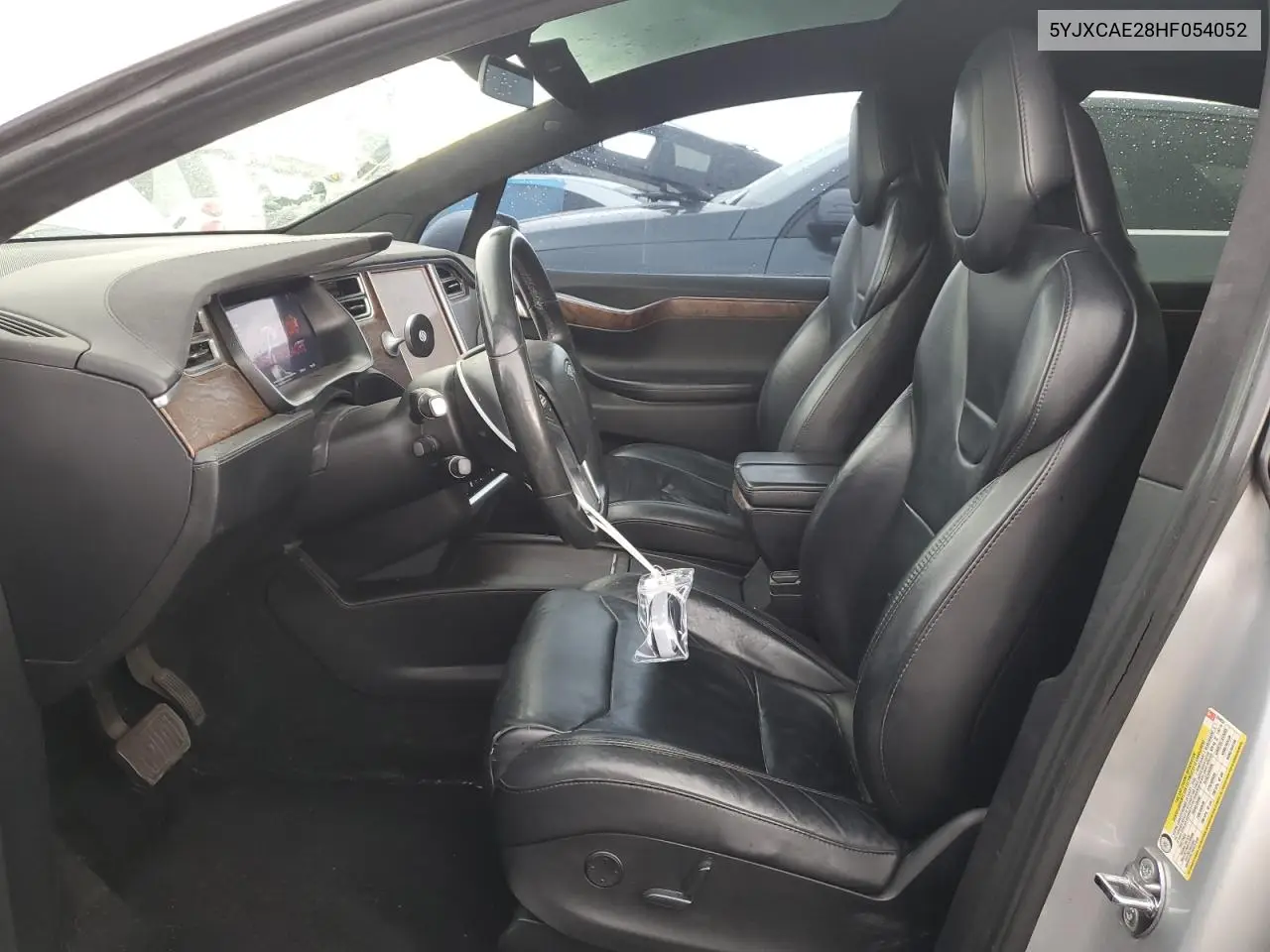 2017 Tesla Model X VIN: 5YJXCAE28HF054052 Lot: 63107325