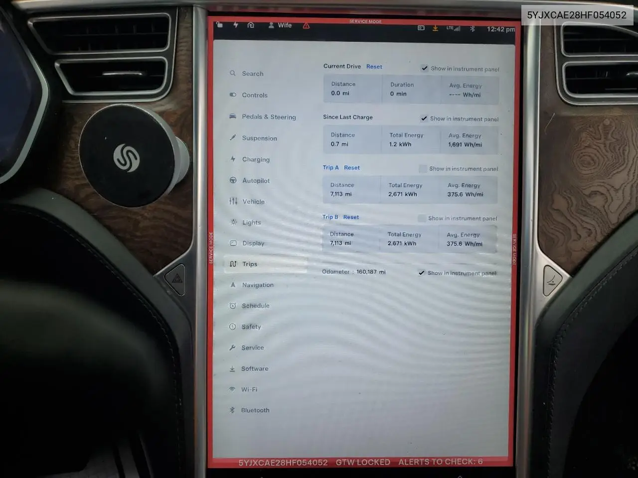 2017 Tesla Model X VIN: 5YJXCAE28HF054052 Lot: 63107325