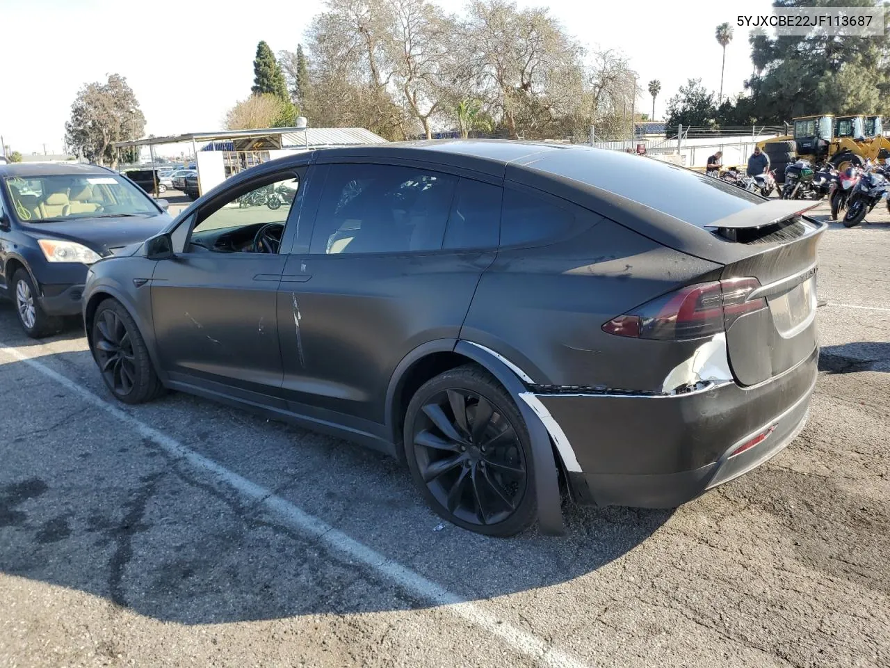 2018 Tesla Model X VIN: 5YJXCBE22JF113687 Lot: 42628285