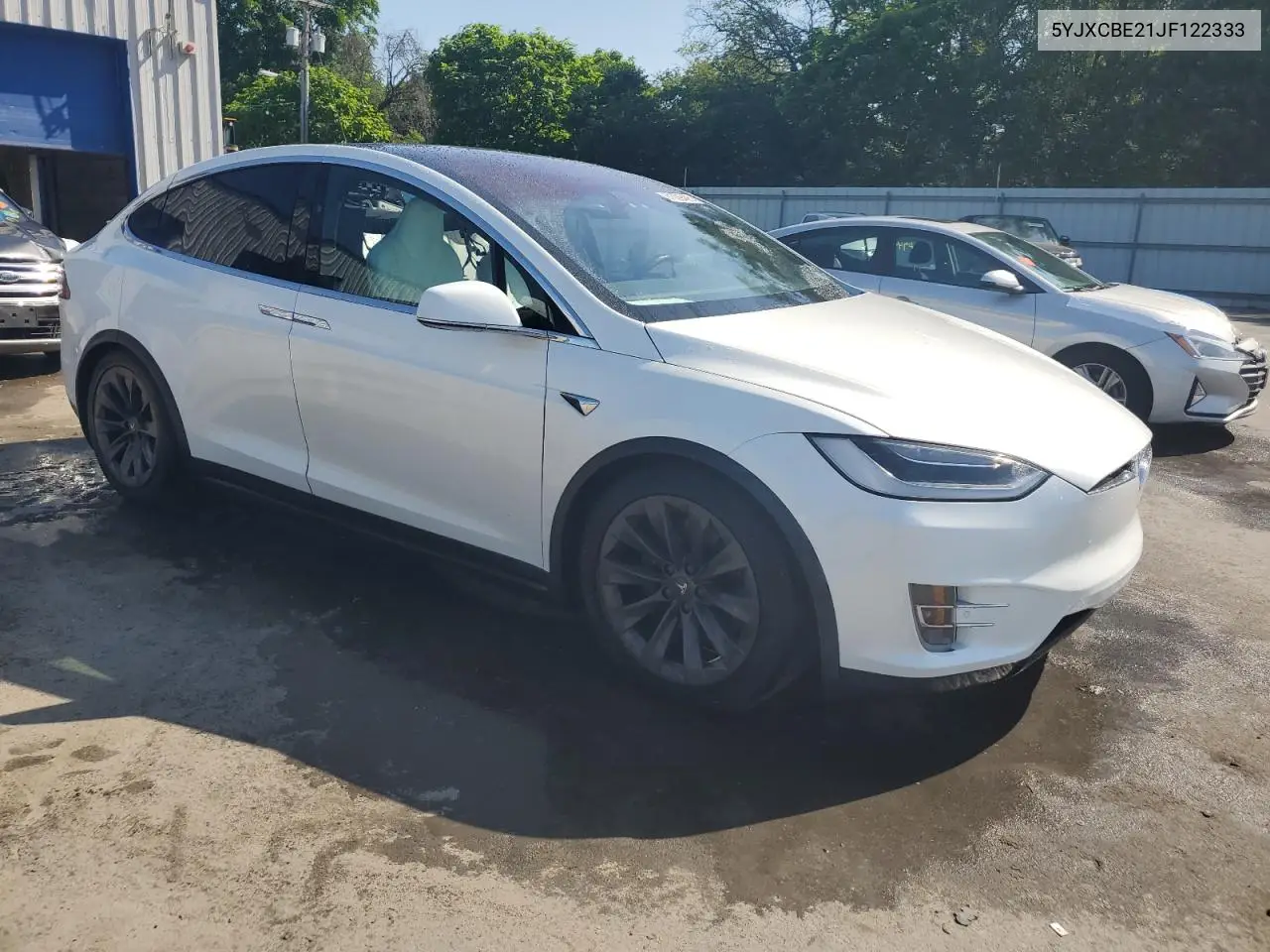 2018 Tesla Model X VIN: 5YJXCBE21JF122333 Lot: 61639495