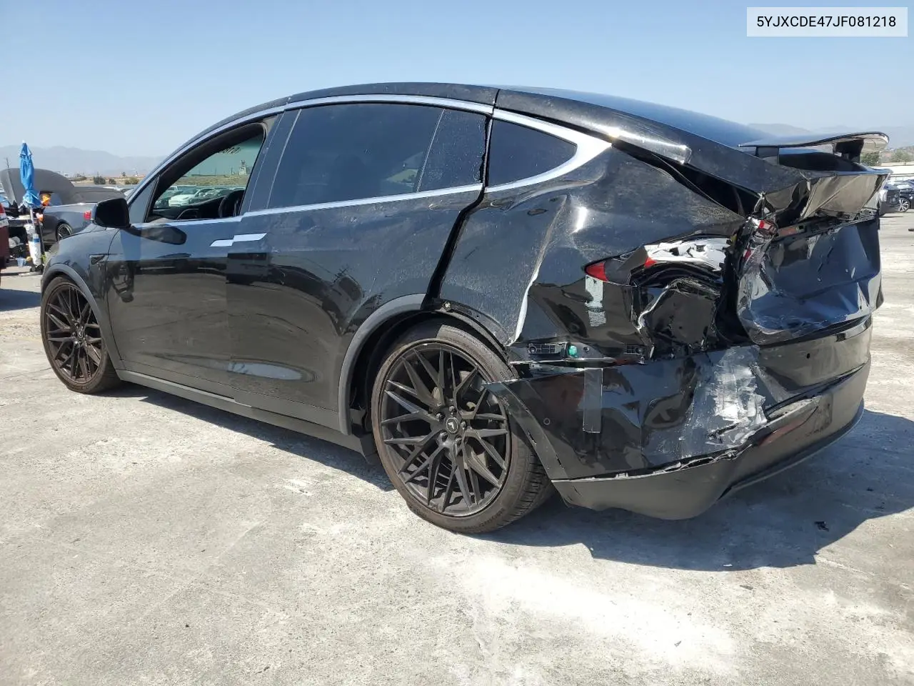 2018 Tesla Model X VIN: 5YJXCDE47JF081218 Lot: 61860705