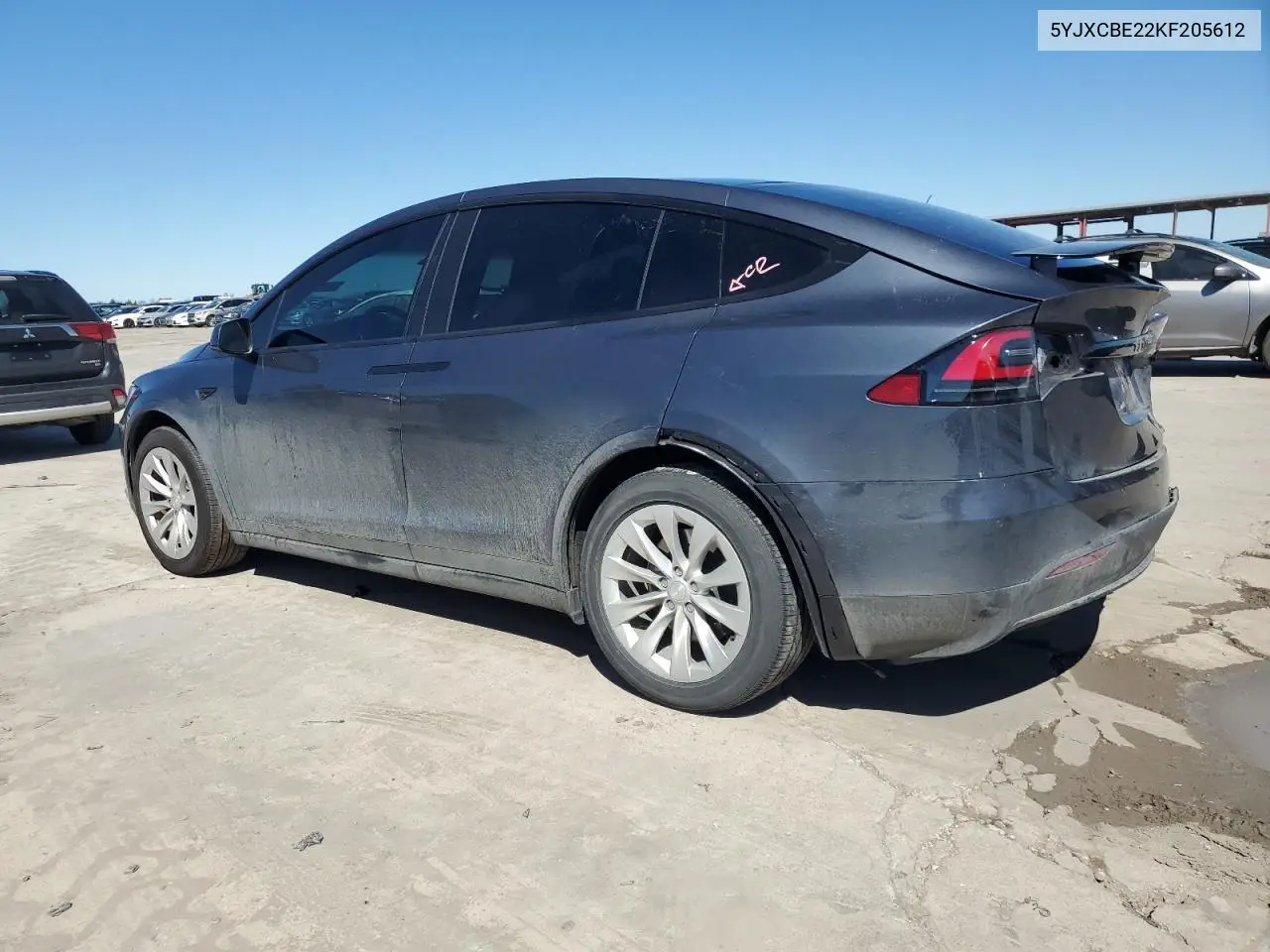 2019 Tesla Model X VIN: 5YJXCBE22KF205612 Lot: 47630095