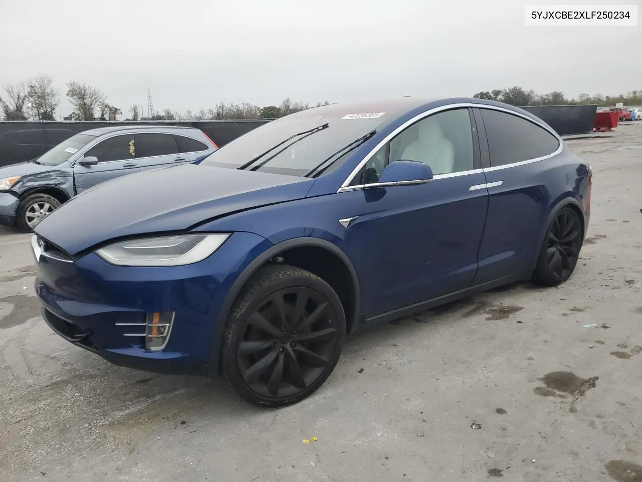 2020 Tesla Model X VIN: 5YJXCBE2XLF250234 Lot: 42236365