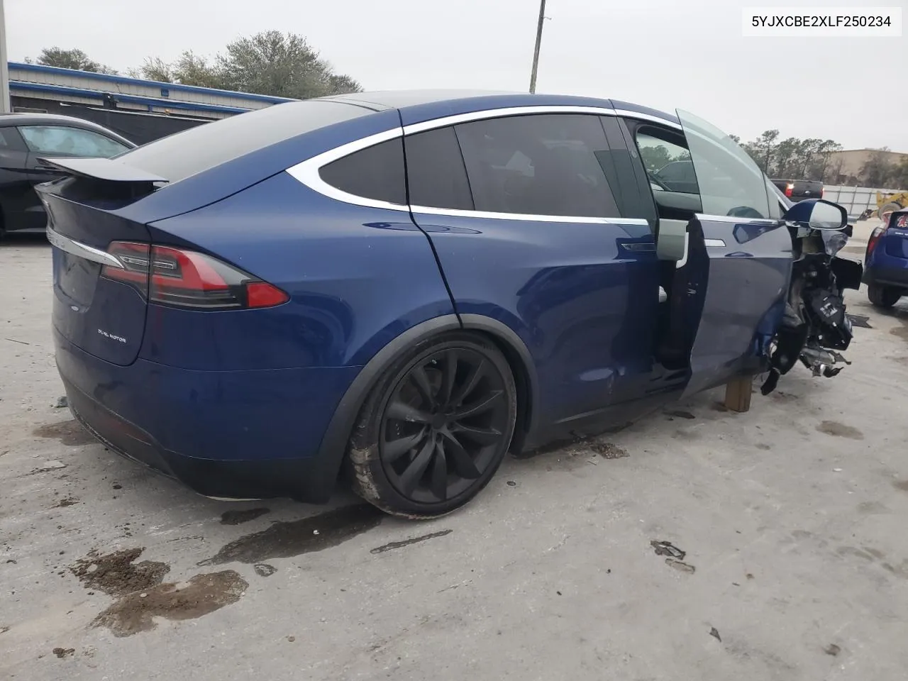 2020 Tesla Model X VIN: 5YJXCBE2XLF250234 Lot: 42236365