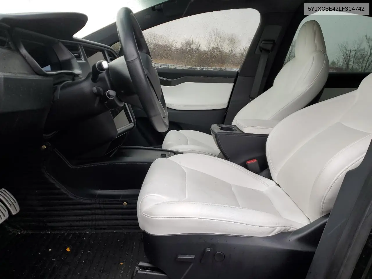 2020 Tesla Model X VIN: 5YJXCBE42LF304742 Lot: 53614825