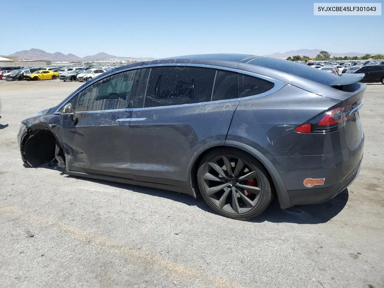2020 Tesla Model X VIN: 5YJXCBE45LF301043 Lot: 61770415