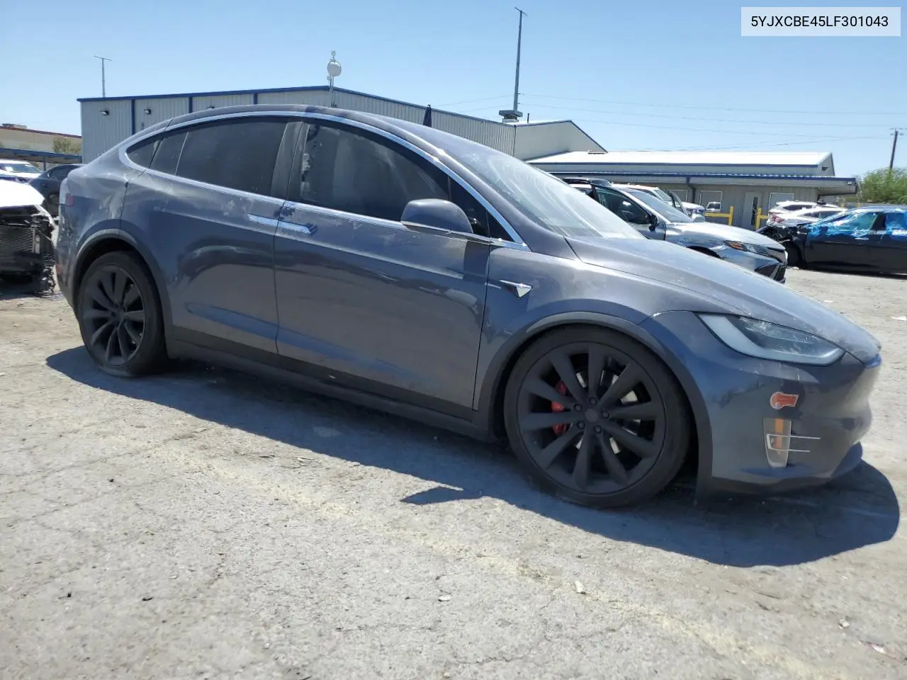 2020 Tesla Model X VIN: 5YJXCBE45LF301043 Lot: 61770415