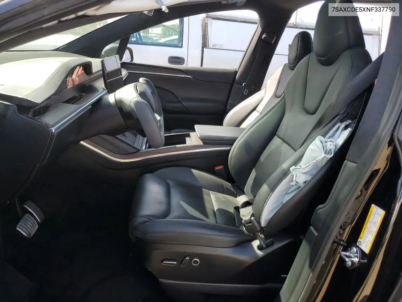 2022 Tesla Model X VIN: 7SAXCDE5XNF337790 Lot: 57107955