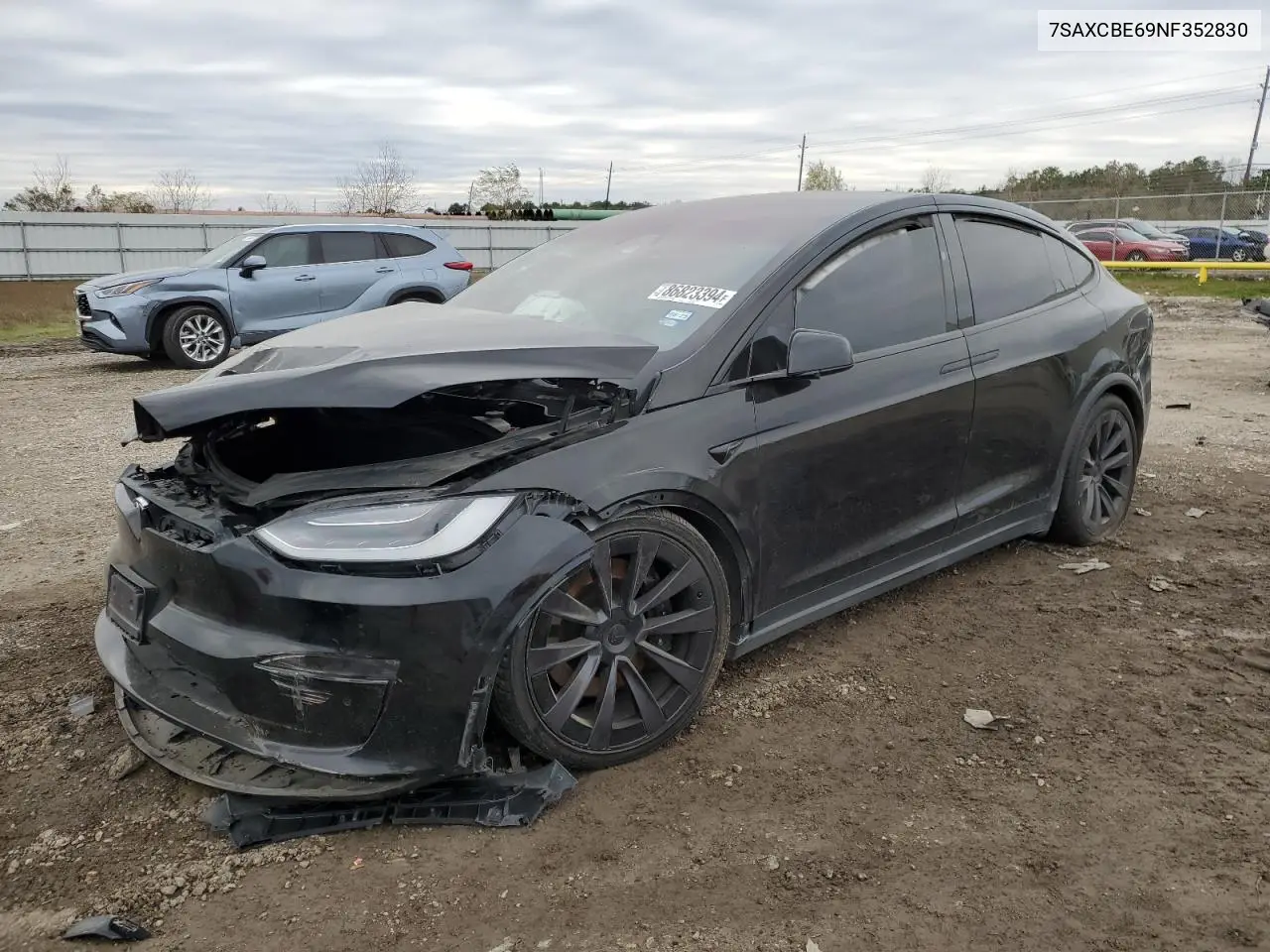 2022 Tesla Model X VIN: 7SAXCBE69NF352830 Lot: 86823394